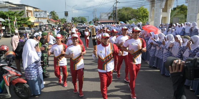 Bakhtiar Juli, Legenda Sepakbola Aceh Sang Pembawa Obor Api PON XXI di Kota Juang